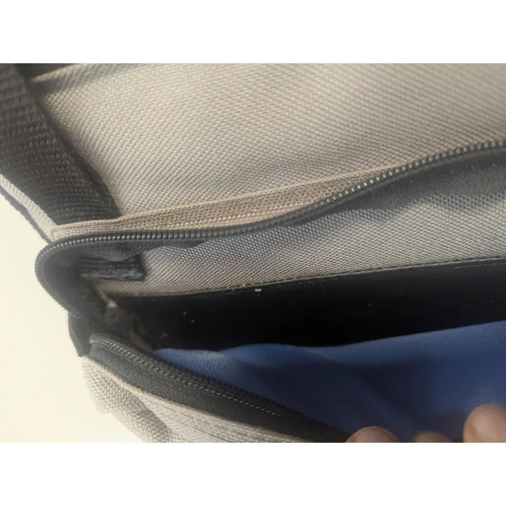TUNDRA 8–12 Can Soft Cooler Lunch Bag Insulated Portable Camping Gray‎ Black